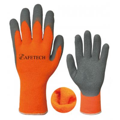 226130 winter latex wrinkle